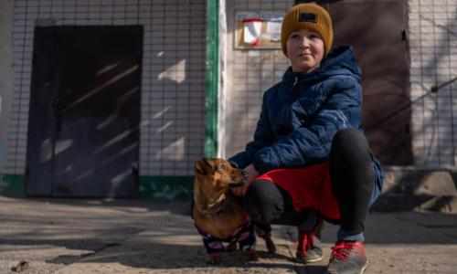 Ukrainske Andrii med hund